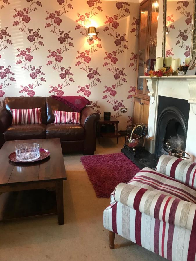 En-Suite Double Room. Dublin Airport, Fairyhouse, Tayto Park, Ashbourne Close By. Exterior photo